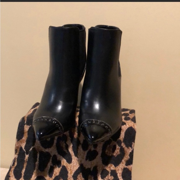 Versace Rare Authentic size 6M high heel booties- never used - Picture 4 of 6